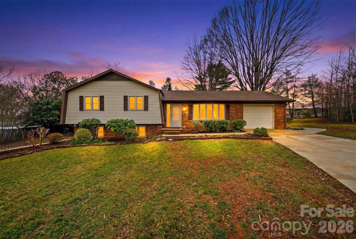 4776 Kennedy Street, Hickory, NC 28602, MLS # 4353201