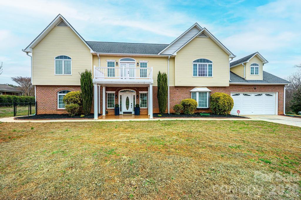 1360 Sweetbriar Lane, Hickory, NC 28602, MLS # 4353721