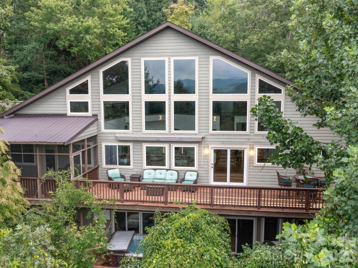 Hendersonville 54 4354526