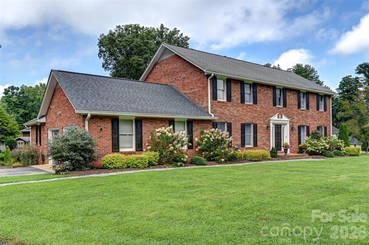 Hendersonville 78 4354962