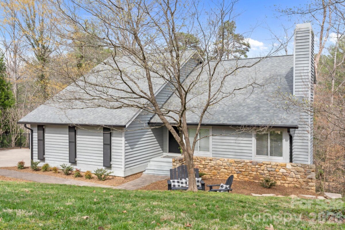 350 21st Avenue Drive, Hickory, NC 28601, MLS # 4356504