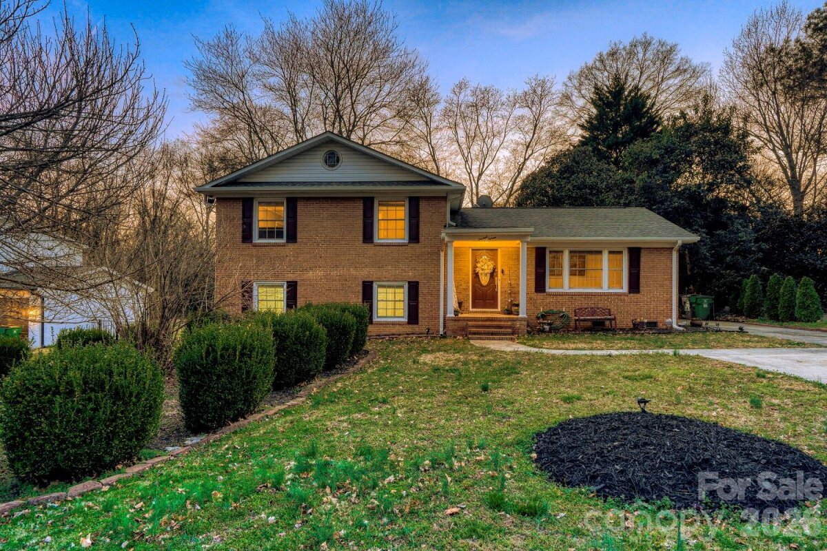 1315 Shady Bluff Drive, Charlotte, NC 28211, MLS # 4358951