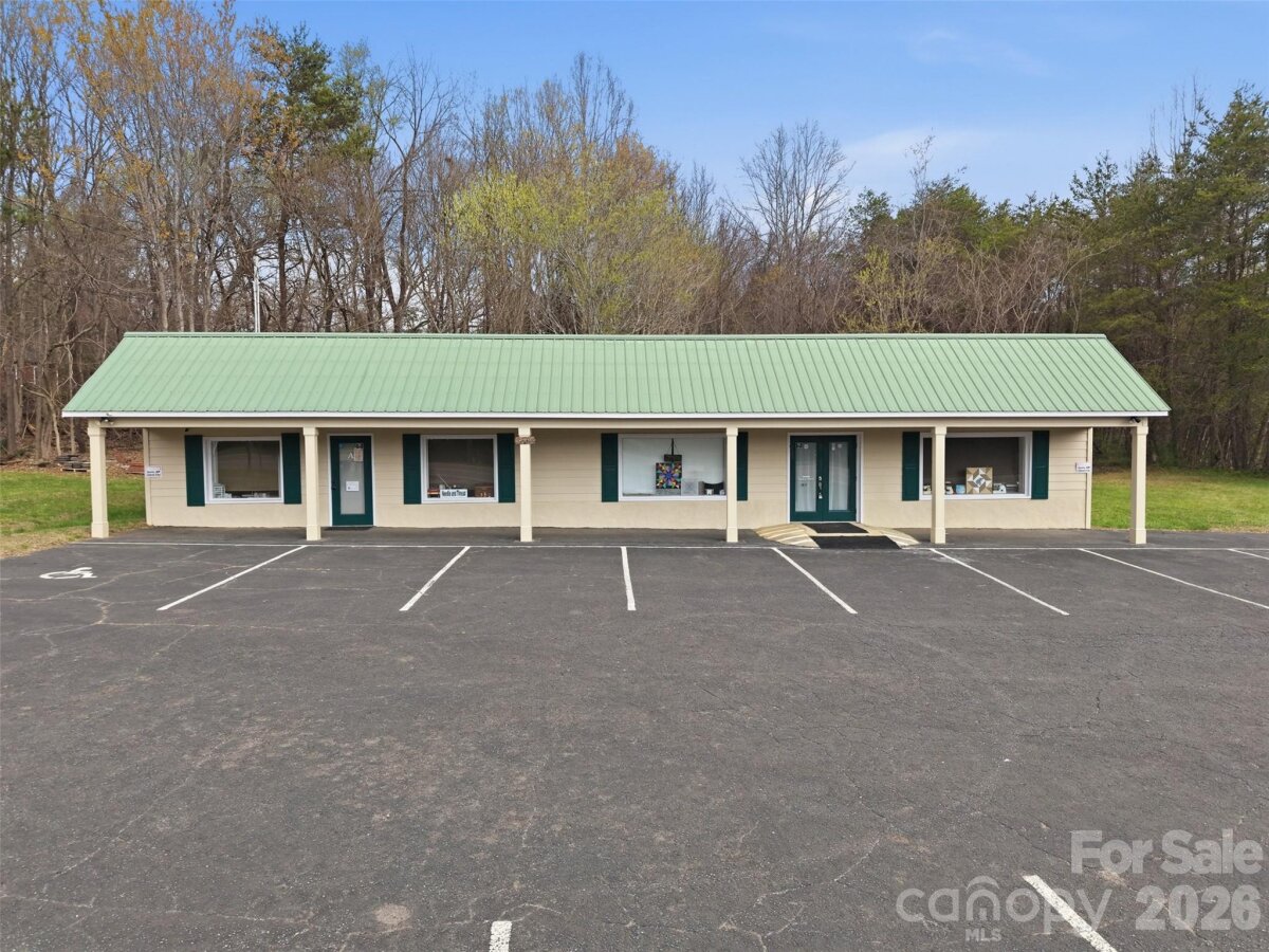 2504 Newton Drive, Statesville, NC 28677, MLS # 4359693