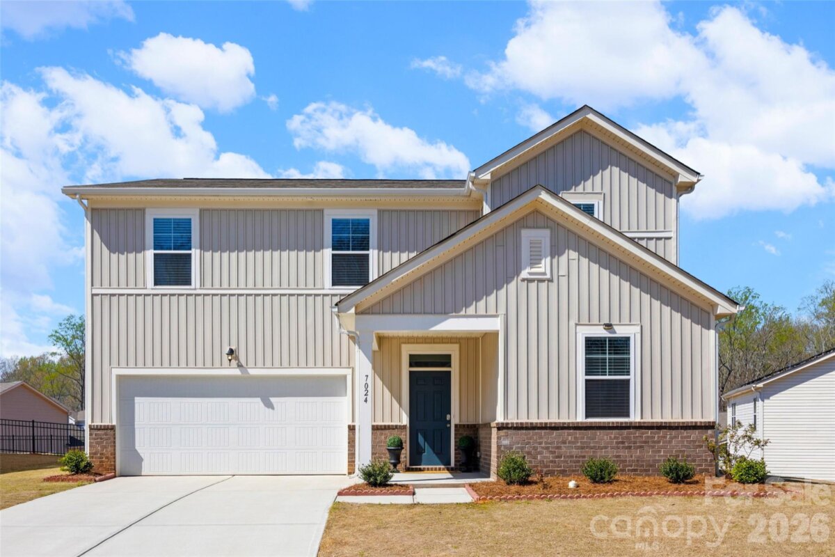 7024 Maple Run Circle, Charlotte, NC 28215, MLS # 4359978