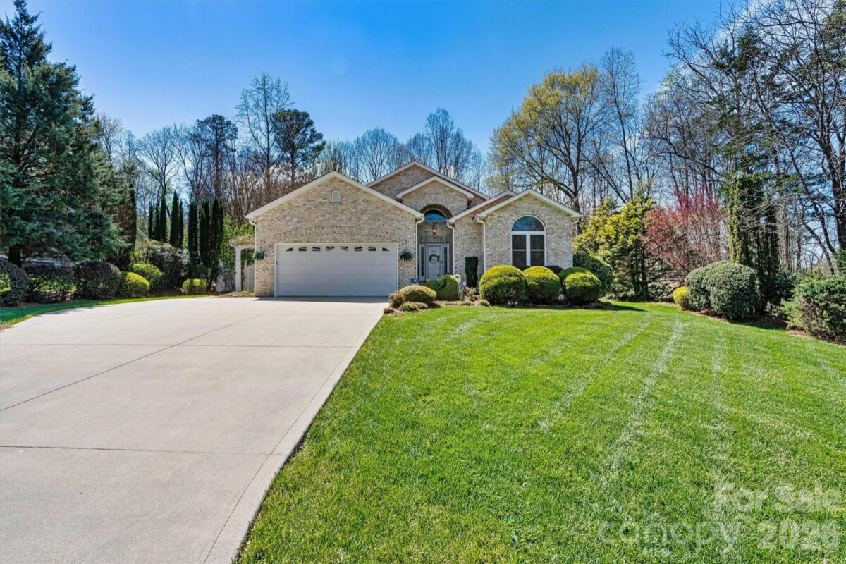 3041 Peachtree Street Extension, Claremont, NC 28610, MLS # 4362949