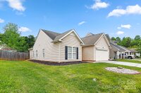 6845 Parkers Crossing Drive, Charlotte, NC 28215, MLS # 4127916 - Photo #2