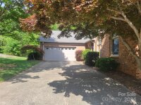 105 Pleasant Point Drive, Hickory, NC 28601, MLS # 4131003 - Photo #3