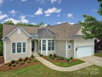 9248 Whistling Straits Drive, Fort Mill, SC 29707, MLS # 4132172 - Photo #2