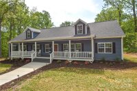 1592 Barefoot Avenue, Catawba, NC 28609, MLS # 4132250 - Photo #1