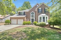 8709 Londonshire Drive, Charlotte, NC 28216, MLS # 4135541 - Photo #1