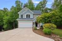 800 17th Avenue Drive, Hickory, NC 28602, MLS # 4137236 - Photo #1