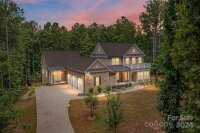 6619 Harbor Oaks Drive, Denver, NC 28037, MLS # 4157410 - Photo #1