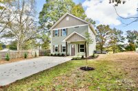 366 Holly Drive, Mount Holly, NC 28120, MLS # 4164492 - Photo #1