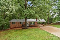 1736 Mccombs Street, Newton, NC 28658, MLS # 4165160 - Photo #1