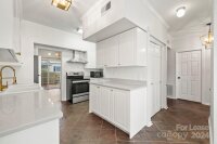 5909 Quail Hollow Road Unit B, Charlotte, NC 28210, MLS # 4167848 - Photo #4