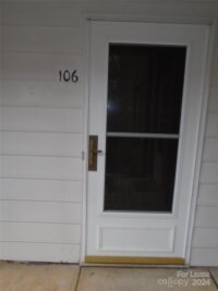 2141 Selwyn Avenue Unit 106, Charlotte, NC 28207, MLS # 4169973 - Photo #2