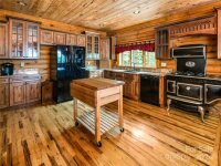 35 Falcon Crest Loop, Maggie Valley, NC 28751, MLS # 4170627 - Photo #14