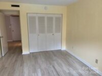 1323 Queens Road Unit 215, Charlotte, NC 28207, MLS # 4172852 - Photo #3