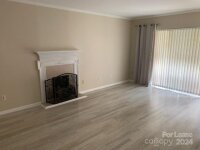 1323 Queens Road Unit 215, Charlotte, NC 28207, MLS # 4172852 - Photo #9