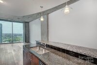 210 N Church Street Unit 2710, Charlotte, NC 28202, MLS # 4177519 - Photo #11