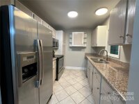 1323 Queens Road Unit 403, Charlotte, NC 28207, MLS # 4178303 - Photo #5