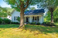 1068 6th Avenue Drive, Hickory, NC 28601, MLS # 4179804 - Photo #2