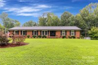 3704 Pinecrest Drive, Gastonia, NC 28056, MLS # 4180211 - Photo #1