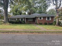 350 S main Avenue, Newton, NC 28658, MLS # 4182164 - Photo #1