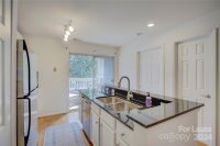 501 Olmsted Park Place Unit D, Charlotte, NC 28203, MLS # 4183572 - Photo #14