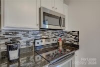 501 Olmsted Park Place Unit D, Charlotte, NC 28203, MLS # 4183572 - Photo #17