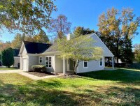 3127 Mintleaf Drive, Charlotte, NC 28269, MLS # 4185372 - Photo #1