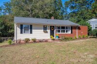 811 Laurel Lane, Gastonia, NC 28054, MLS # 4185514 - Photo #1