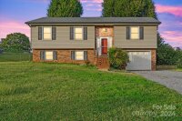 4596 Bethel Church Road, Hickory, NC 28602, MLS # 4185715 - Photo #1