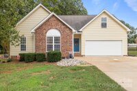 4890 Austin Shores Drive, Denver, NC 28037, MLS # 4187341 - Photo #1