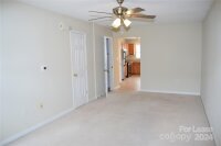 1605 Oak Leaf Drive, Hickory, NC 28601, MLS # 4187361 - Photo #3