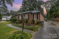 5718 Hollirose Drive, Charlotte, NC 28227, MLS # 4188502 - Photo #1