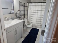 201 S Hoskins Road Unit 326, Charlotte, NC 28208, MLS # 4189173 - Photo #3