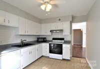 4809 Spring Lake Drive Unit #E, Charlotte, NC 28212, MLS # 4190360 - Photo #5