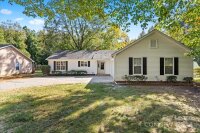 8606 Rittenhouse Circle, Charlotte, NC 28270, MLS # 4191058 - Photo #2