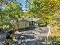 636 Cherokee Trace, Lake Toxaway, NC 28747, MLS # 4191342 - Photo #1