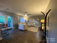 2427 Vail Avenue Unit B17, Charlotte, NC 28207, MLS # 4191731 - Photo #3