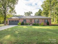 706 Woodside Drive, Kings Mountain, NC 28086, MLS # 4192839 - Photo #1