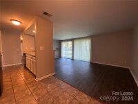 1624 Arlyn Circle Unit B, Charlotte, NC 28213, MLS # 4194466 - Photo #3