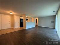 1624 Arlyn Circle Unit B, Charlotte, NC 28213, MLS # 4194466 - Photo #4