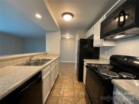 1624 Arlyn Circle Unit B, Charlotte, NC 28213, MLS # 4194466 - Photo #7