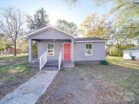 1607 W McFarland Avenue, Gastonia, NC 28052, MLS # 4196326 - Photo #1