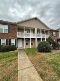 1609 Oak Leaf Drive, Hickory, NC 28601, MLS # 4197027 - Photo #7