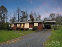 71 Peachtree Street, Marion, NC 28752, MLS # 4197695 - Photo #1