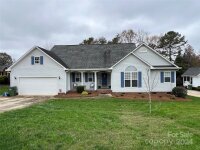 125 Silver Birch Lane, Mount Holly, NC 28120, MLS # 4198660 - Photo #1