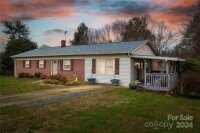 2559 Sweetbriar Circle, Lenoir, NC 28645, MLS # 4200096 - Photo #1